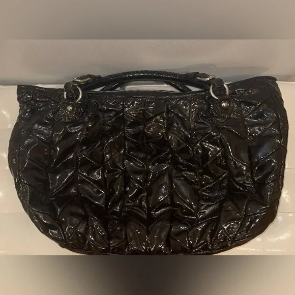 Authentic Miu Miu  Patent Leather Bag Shiny PRICE DROP 🔥🔥 - Picture 3 of 8